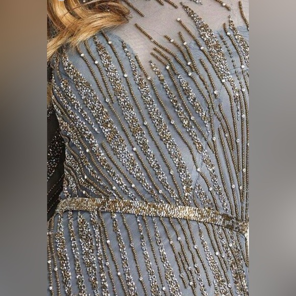 MAC DUGGAL Long Sleeve Beaded Column Gown 5240 NWT - Picture 6 of 17